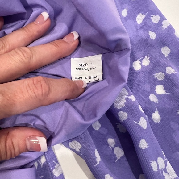 Like New Large Purple and White Print Sheer Top - Picture 11 of 13